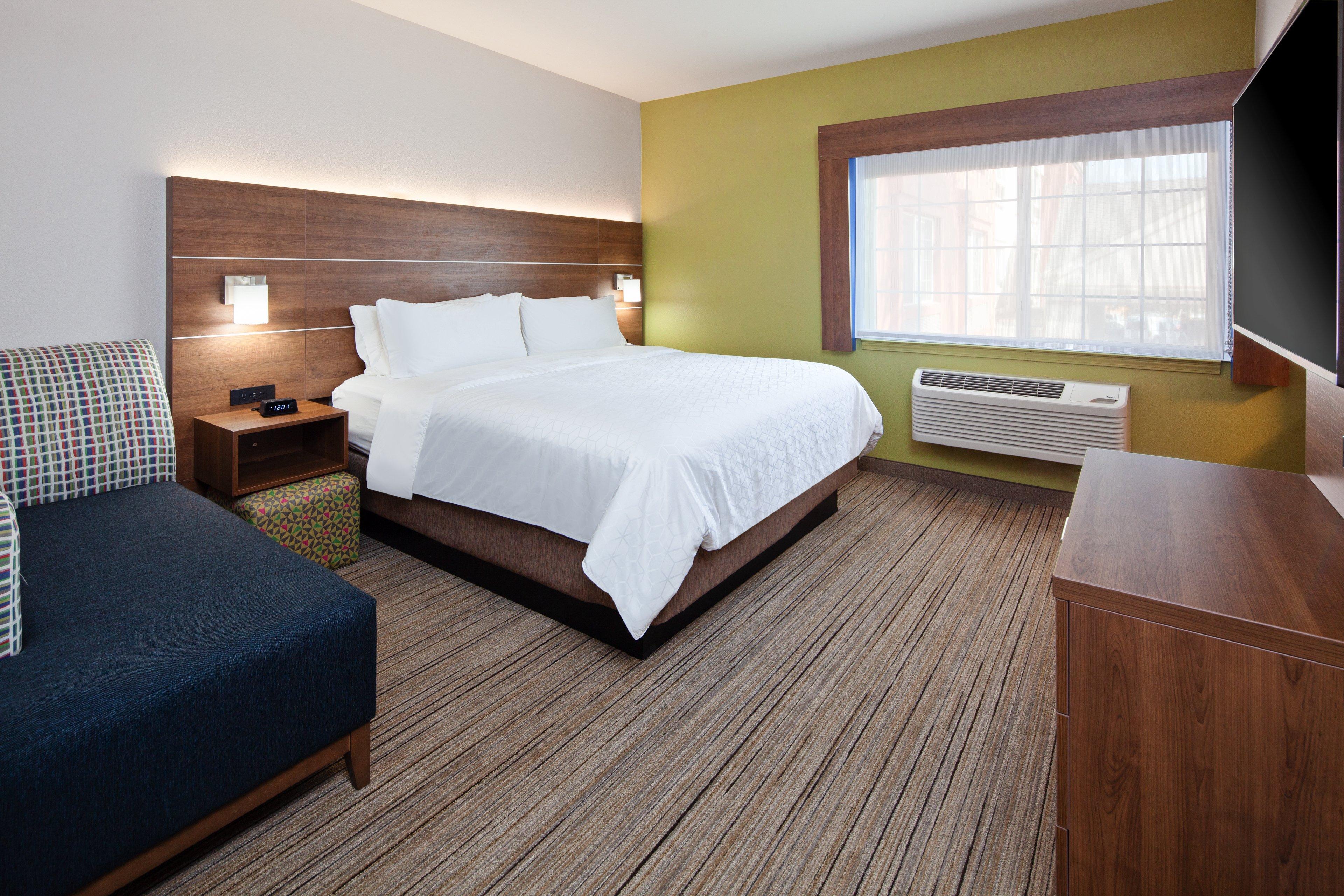 Holiday Inn Express & Suites - Tulare By Ihg Esterno foto